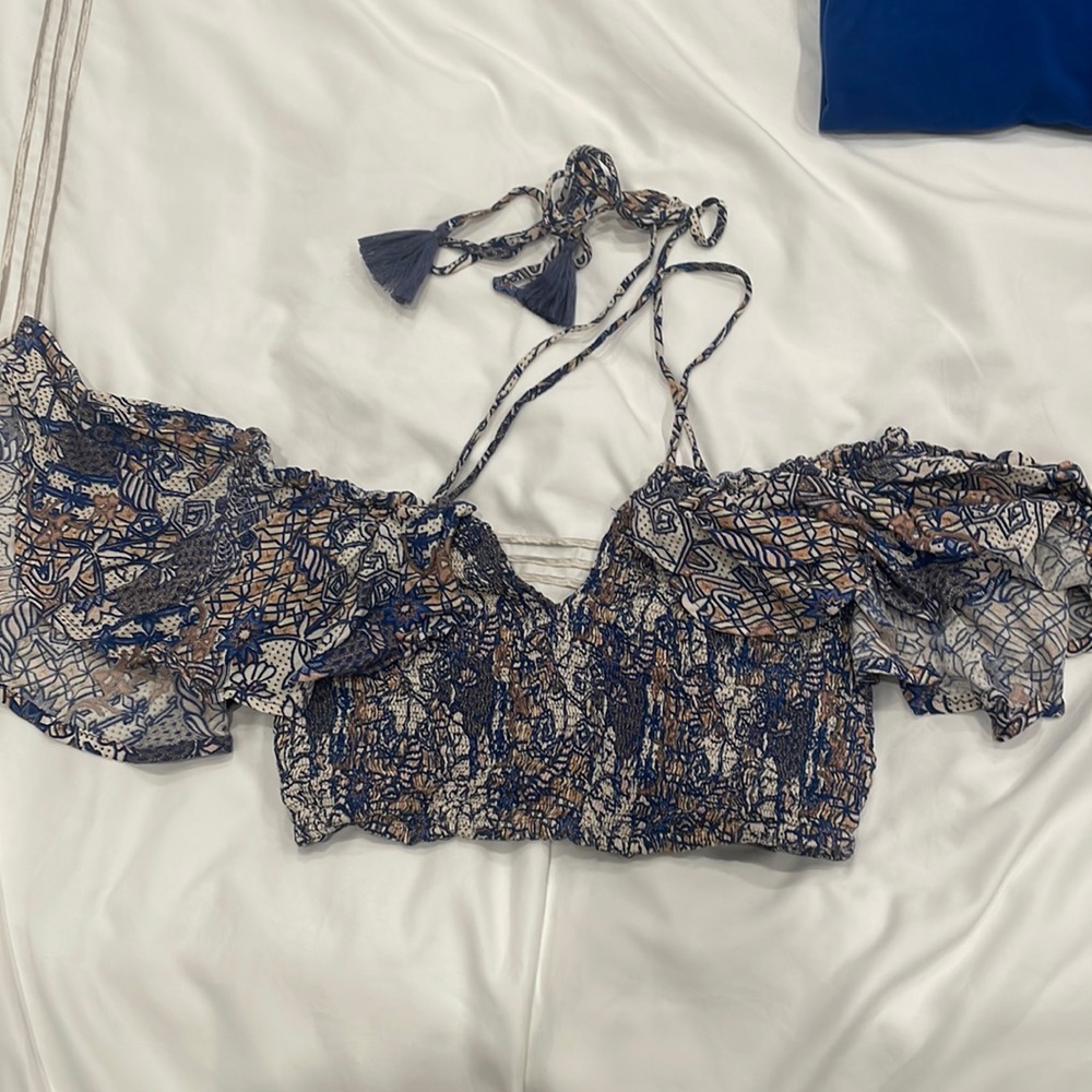 Cindi Gindi Beachy Crop Top